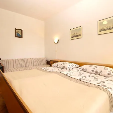 Apartman Slavica 1697 *